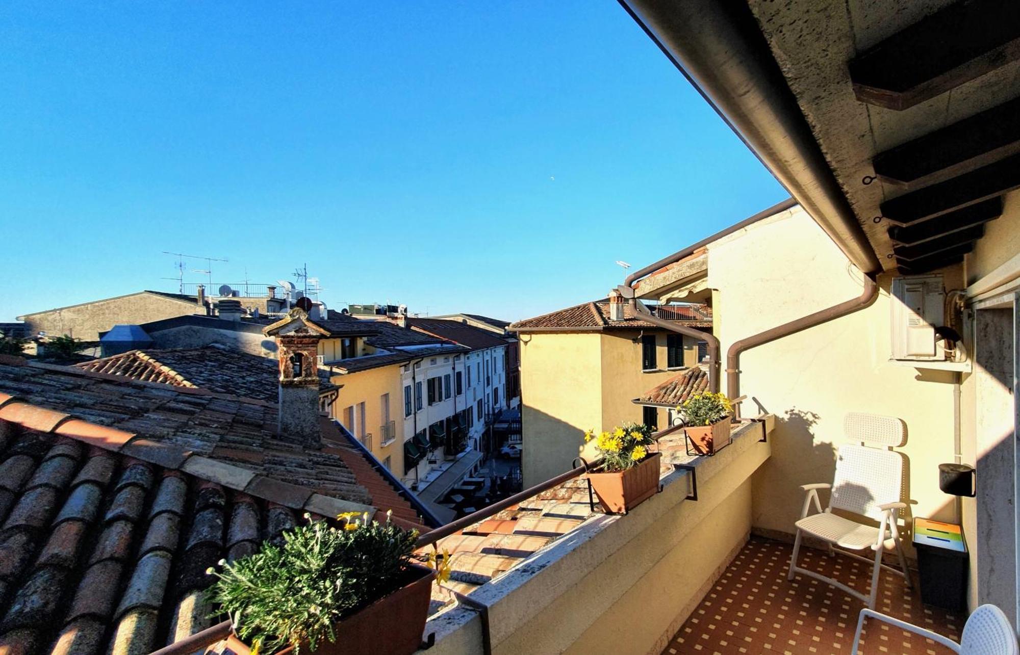 Sirmione4U - Domus By The Castle Apartment ภายนอก รูปภาพ