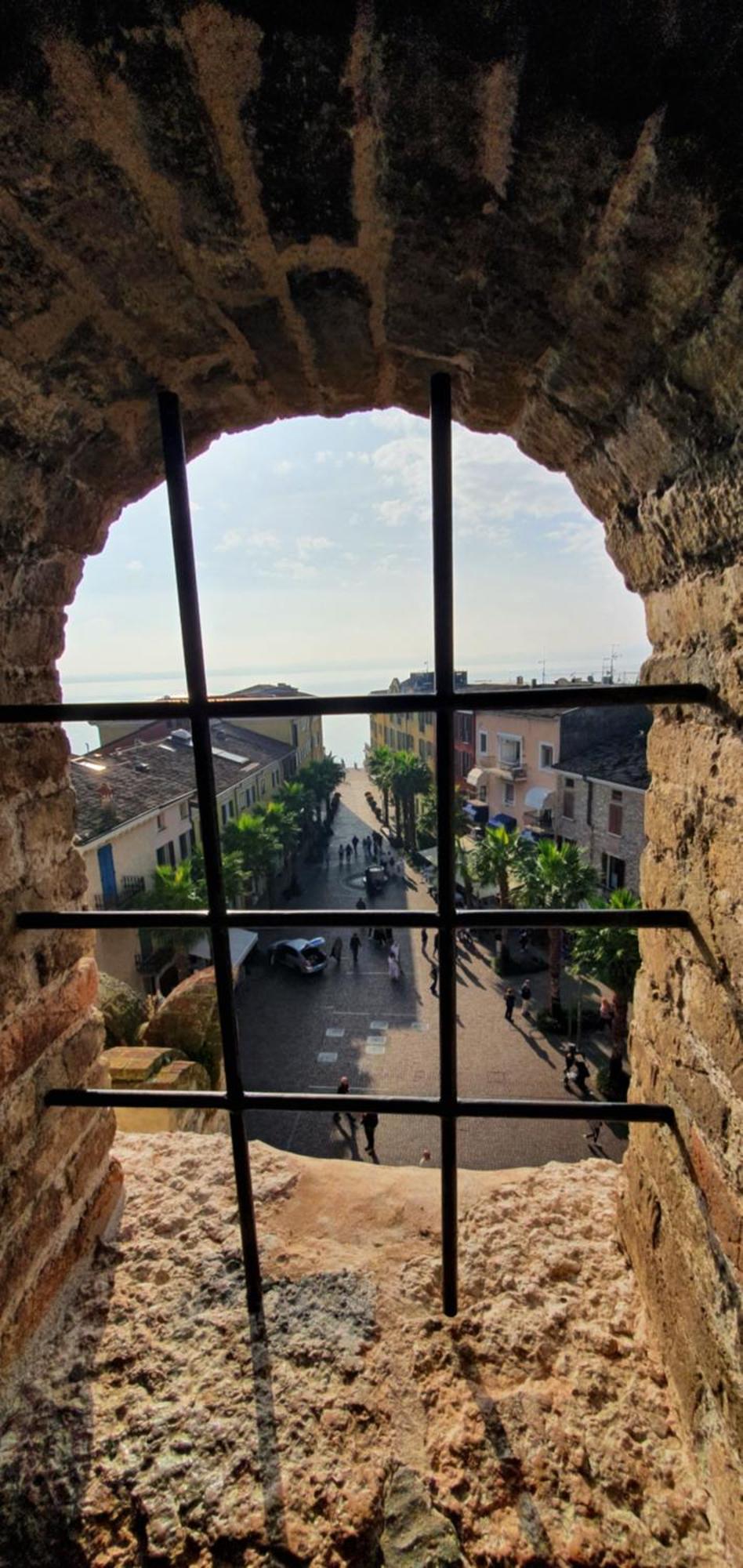 Sirmione4U - Domus By The Castle Apartment ภายนอก รูปภาพ